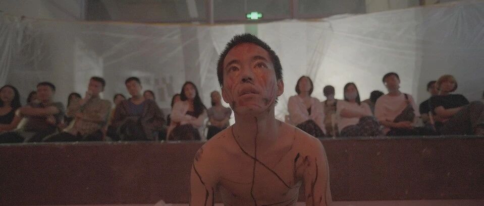 人类投降派｜我消失了 —— 在演完《最后的排练》之后